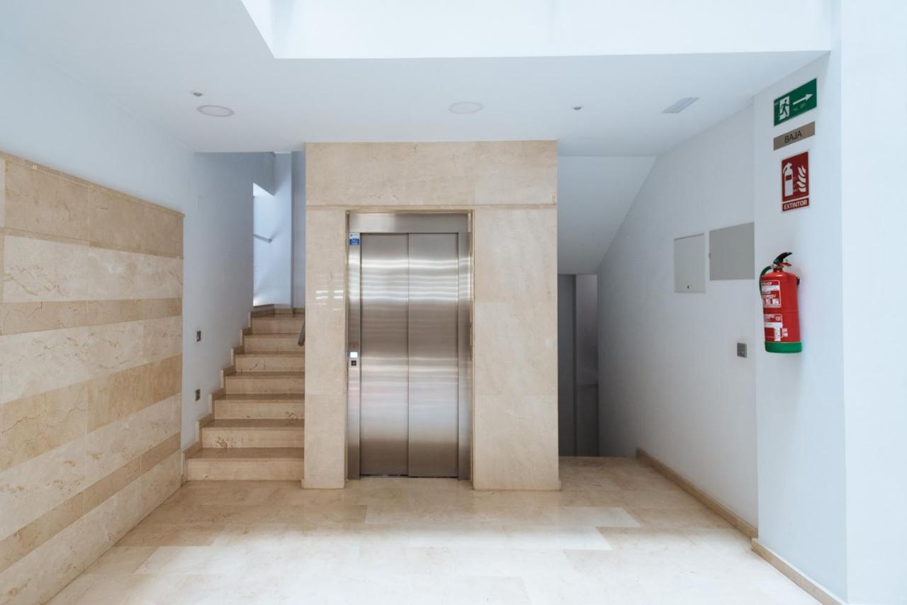 Ferienwohnung Apartamento Estelar Con Piscina Y Garaje Nervion Sevilla Exterior foto